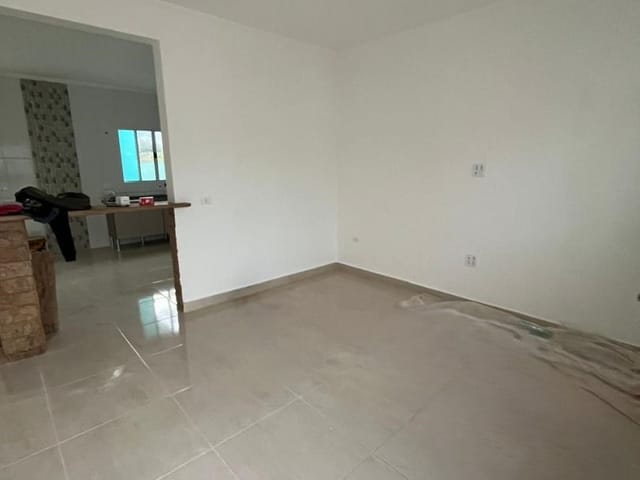 Casa com 150m² 2 quartos e 2 banheiros, à venda, no bairro Vazes em Cambuí