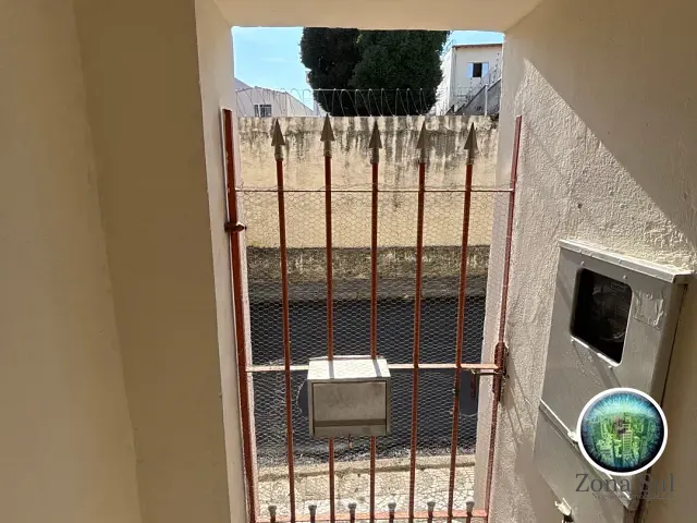 Casa com 100m² 1 quarto e 1 banheiro, para alugar, no bairro Vila Hortência em Sorocaba