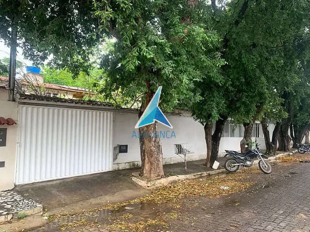 Casa com 390m² 3 quartos e 2 banheiros, à venda, no bairro Ilha dos Araújos em Governador Valadares