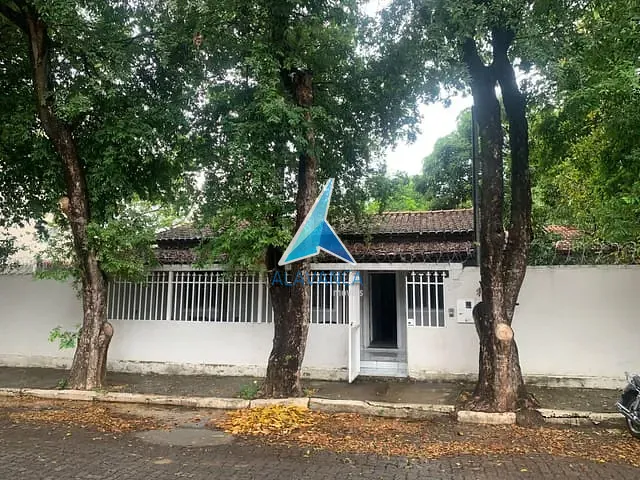 Casa com 390m² 3 quartos e 2 banheiros, à venda, no bairro Ilha dos Araújos em Governador Valadares