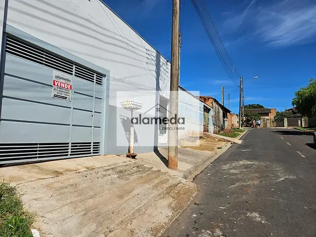 Casa 2 quartos e 2 banheiros, à venda, no bairro JD PANORAMA em Jacarezinho