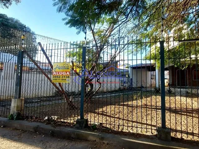 Casa 4 quartos e 3 banheiros, para alugar, no bairro Centro em Jacareí
