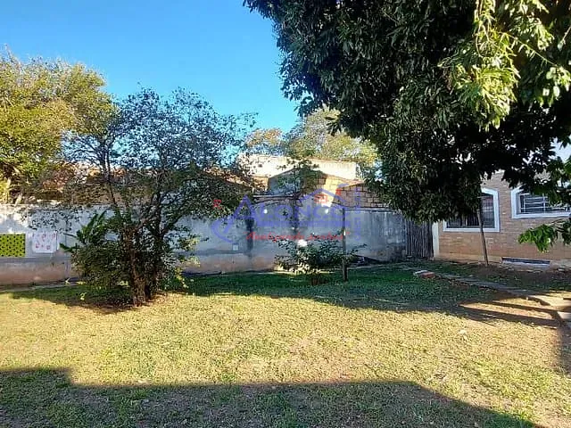 Casa 4 quartos e 3 banheiros, para alugar, no bairro Centro em Jacareí