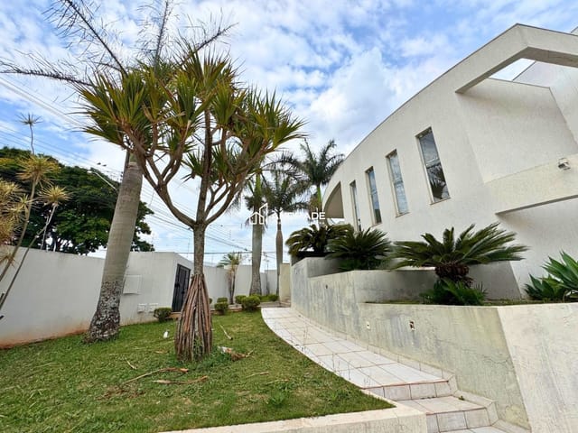 Casa com 1132m² 4 quartos e 6 banheiros, à venda, no bairro Vila Vera Cruz em Apucarana