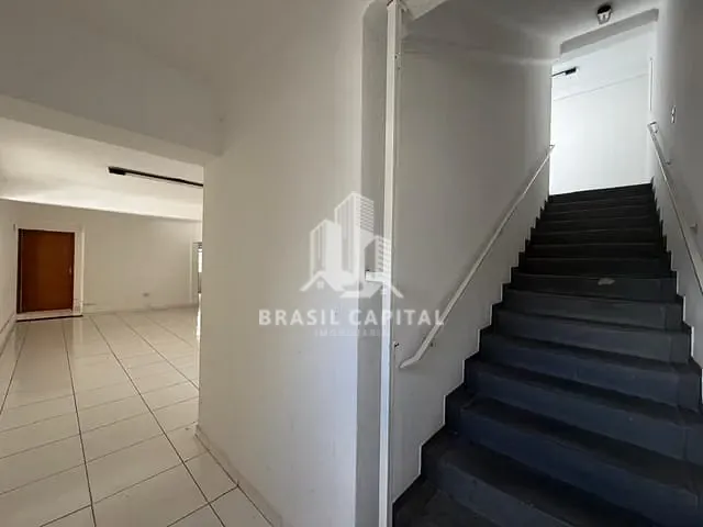 Casa à venda ou para alugar, no bairro Jardim Panorama em Sorocaba