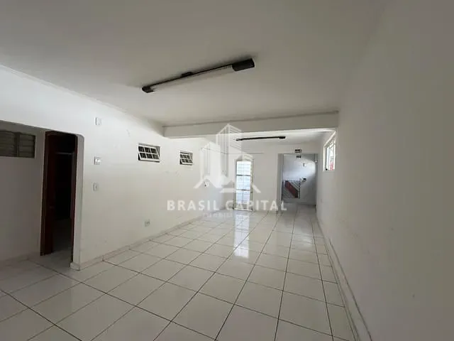 Casa à venda ou para alugar, no bairro Jardim Panorama em Sorocaba