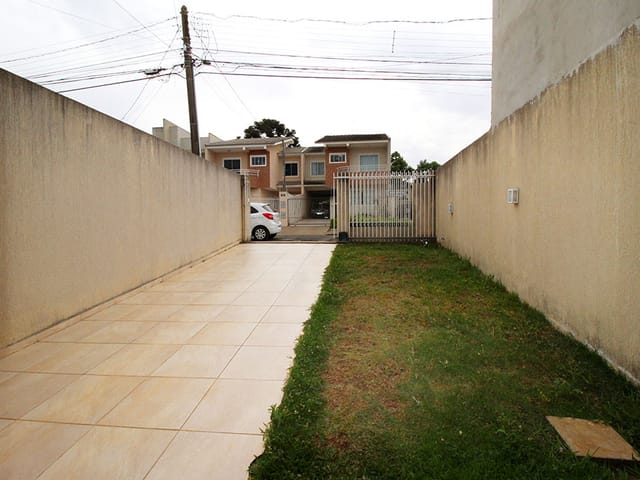 Casa com 165m² 3 quartos e 3 banheiros, à venda, no bairro Jardim Carvalho em Ponta Grossa