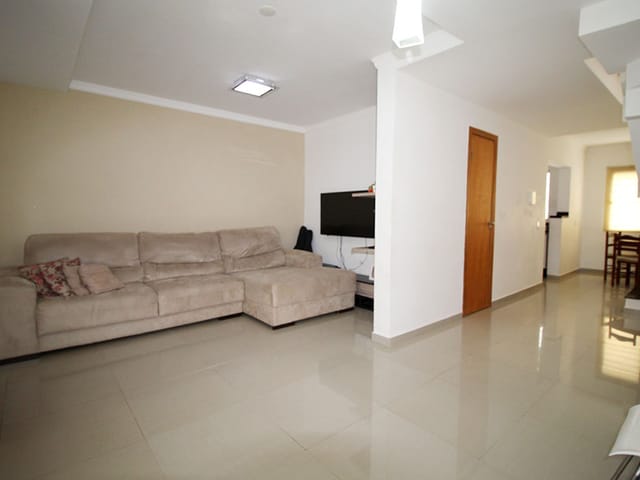 Casa com 165m² 3 quartos e 3 banheiros, à venda, no bairro Jardim Carvalho em Ponta Grossa