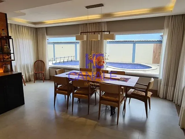 Casa com 600m² 5 quartos e 5 banheiros, à venda ou para alugar, no bairro Jacarepaguá em Rio de Janeiro