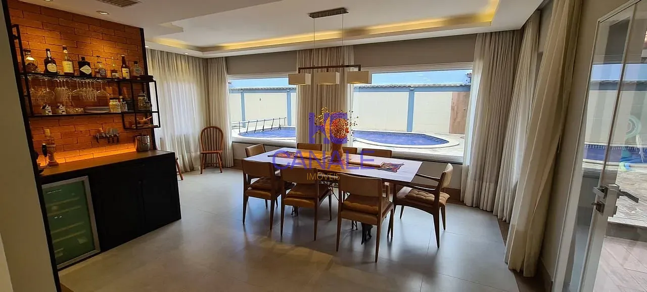 Casa, 5 quartos, 241 m² - Foto 3
