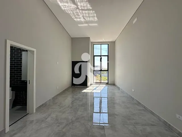 Casa com 260m² 3 quartos e 5 banheiros, à venda, no bairro Jardim São Francisco em Piracicaba