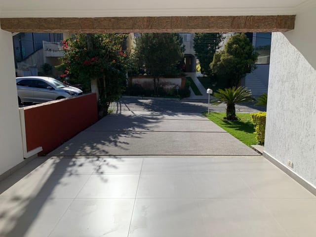 Casa 3 quartos e 5 banheiros, à venda, no bairro Cidade Parquelandia em Mogi das Cruzes