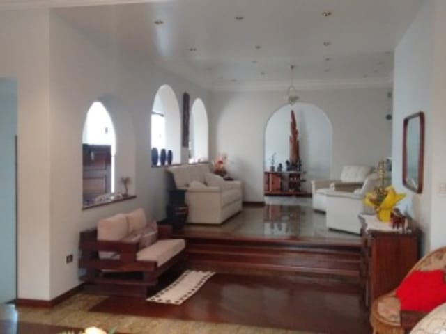 Casa à venda 4 Quartos, 1 Suite, 3 Vagas, 450M², Barcelona, São Caetano do Sul - SP