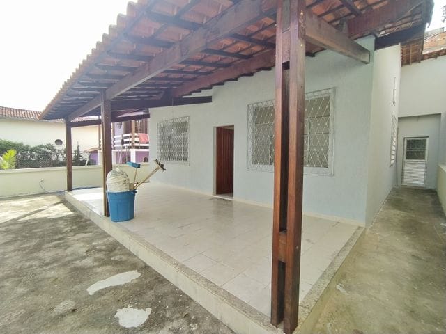 Foto do Casa - Casa para venda com 3 quartos, 2 banheiros e 5 vagas, Parque São Pedro, Belo Horizonte, MG | Deltalar Imóveis