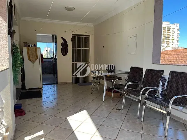 Casa com 347m² 3 quartos e 3 banheiros, à venda, no bairro São Sebastião em Uberaba