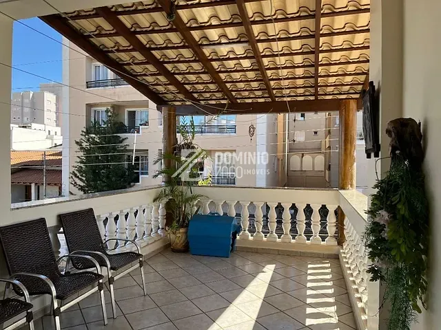 Casa com 347m² 3 quartos e 3 banheiros, à venda, no bairro São Sebastião em Uberaba