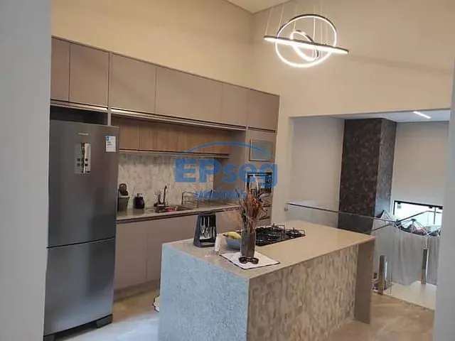 Casa com 250m² 3 quartos e 2 banheiros, à venda, no bairro Gleba Simon Frazer em Londrina