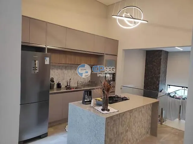 Casa com 250m² 3 quartos e 2 banheiros, à venda, no bairro Gleba Simon Frazer em Londrina