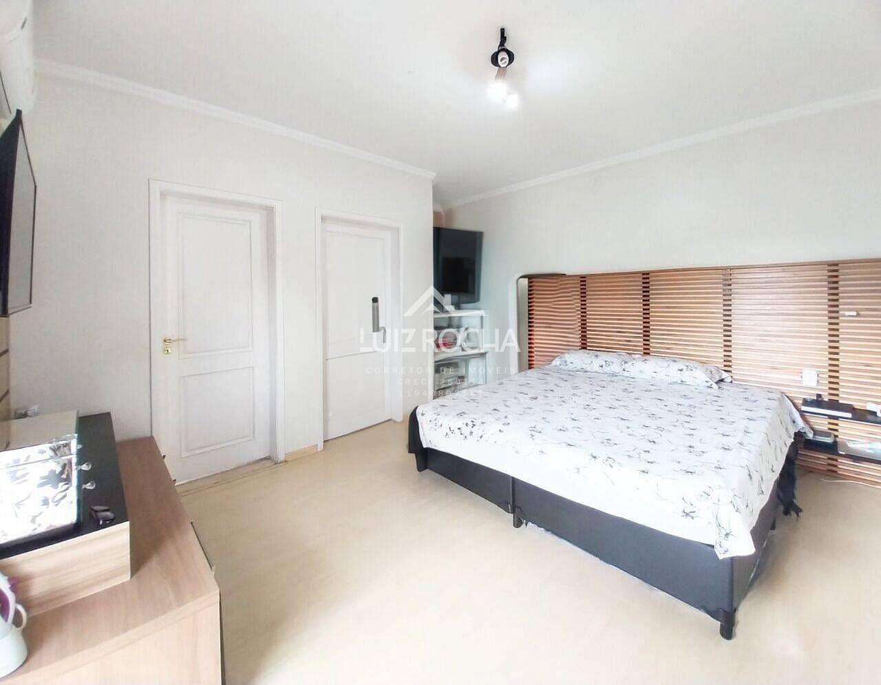 Casa, 4 quartos, 380 m² - Foto 80