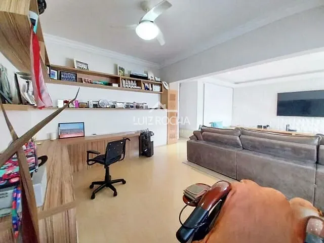 Casa com 480m² 4 quartos e 5 banheiros, à venda, no bairro São Paulo II em Cotia