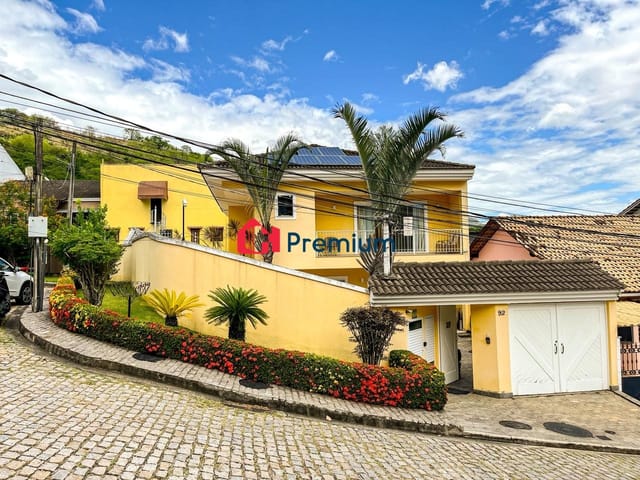 Casa 4 quartos e 4 banheiros, à venda, no bairro Taquara em Rio de Janeiro