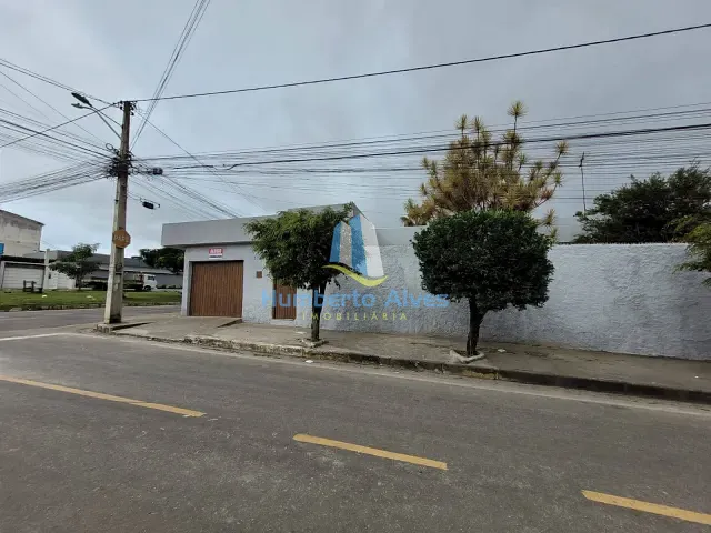 Casa 3 quartos e 2 banheiros, para alugar, no bairro Alto Maron em Vitória da Conquista