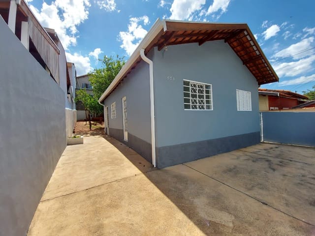 Foto do Casa - Ideal para sair do aluguel: casa à venda com 2 dormitórios, quintal, garagem e financiamento bancário no Jardim Botânico em Jaguariúna, SP | Conecte Imóvel