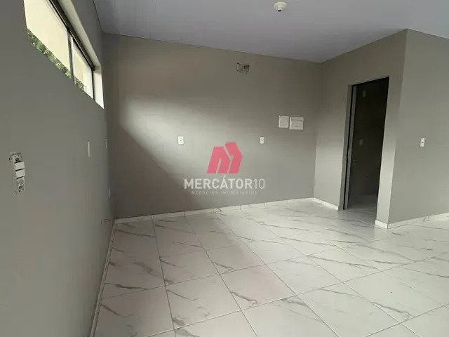 Casa 1 quarto e 1 banheiro, para alugar, no bairro Badenfurt em Blumenau