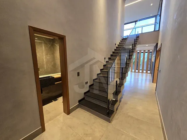 Casa com 396m² 3 quartos e 5 banheiros, à venda, no bairro Vila do Golf em Ribeirão Preto