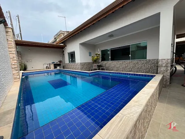 Casa 5 quartos e 5 banheiros, à venda, no bairro Jamaica (Praia) em Itanhaém