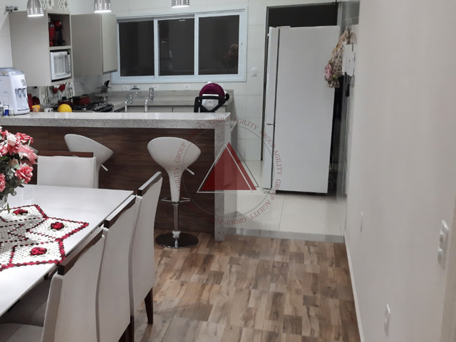 Casa com 202m² 3 quartos e 2 banheiros, à venda, no bairro Residencial Meireles/ Jardim Tropical/ Jardim João Liporoni em Franca