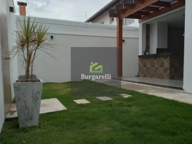 Casa 3 quartos e 2 banheiros, à venda, no bairro Jardim Eldorado em Lavras