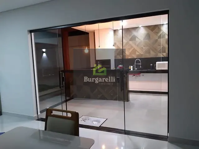 Casa 3 quartos e 2 banheiros, à venda, no bairro Jardim Eldorado em Lavras