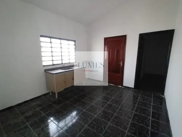 Casa com 255m² 3 quartos e 2 banheiros, para alugar, no bairro Chácara Machadinho I em Americana
