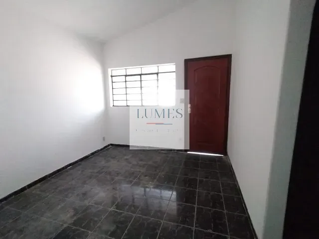 Casa com 255m² 3 quartos e 2 banheiros, para alugar, no bairro Chácara Machadinho I em Americana
