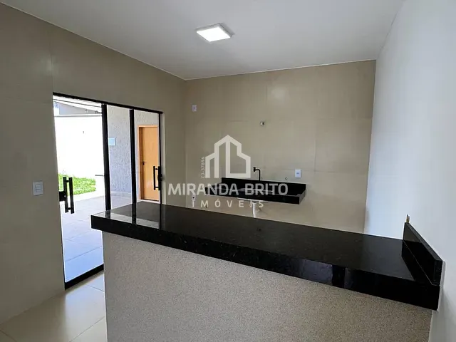 Casa 3 quartos e 2 banheiros, à venda, no bairro Pontal Sul - Acréscimo em Aparecida de Goiânia