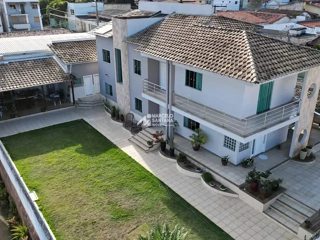 Casa 4 quartos e 6 banheiros, à venda, no bairro Petrópolis em Vitória da Conquista