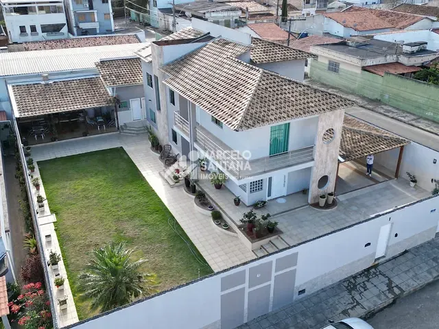 Casa 4 quartos e 6 banheiros, à venda, no bairro Petrópolis em Vitória da Conquista