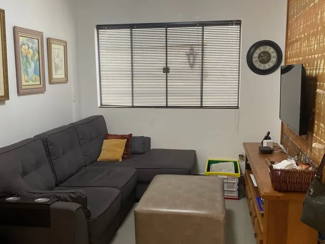 Casa com 10m² 3 quartos e 3 banheiros, à venda, no bairro Esperança em Londrina