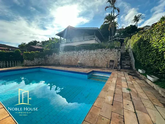 Casa com 800m² 3 quartos e 4 banheiros, à venda, no bairro Marambaia em Vinhedo