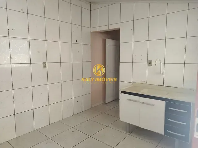 Casa com 12m² 1 quarto e 1 banheiro, para alugar, no bairro Nova Gerty em São Caetano do Sul