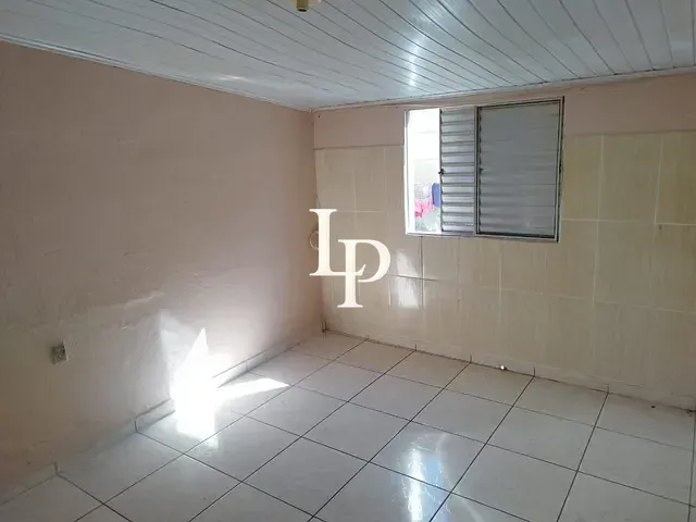 Casa com 12m² 1 quarto e 1 banheiro, para alugar, no bairro Nova Gerty em São Caetano do Sul