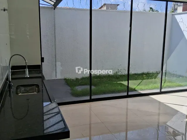 Casa 3 quartos e 2 banheiros, à venda, no bairro Jardim Boa Esperança em Aparecida de Goiânia