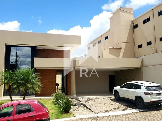 Casa com 400m² 4 quartos e 5 banheiros, à venda, no bairro Guará I em Guará