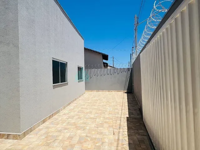 Casa 3 quartos e 2 banheiros, à venda, no bairro Residencial Liz em Catalão