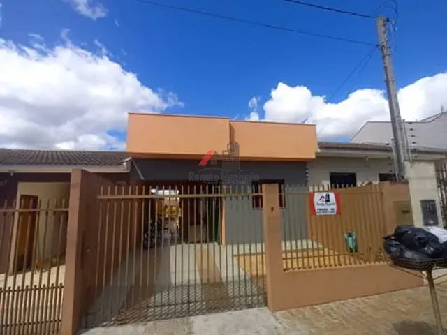 Casa com 126m², à venda, no bairro Jardim Paulista II em Arapongas