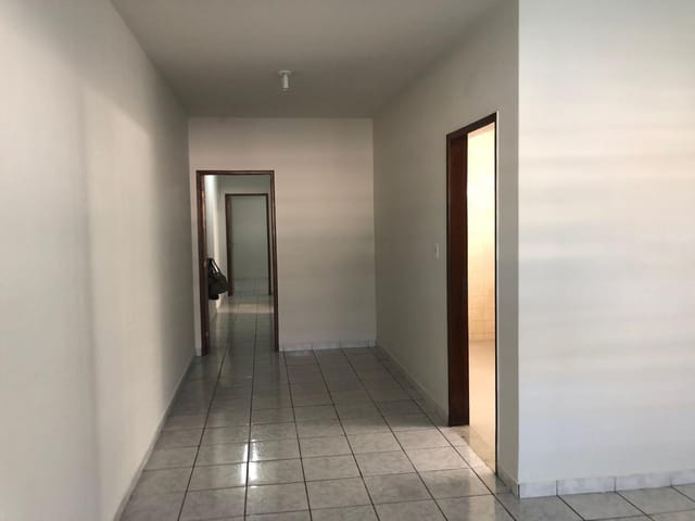 Casa com 125m² 2 quartos e 1 banheiro, à venda, no bairro Jardim dos Estados em Taubaté