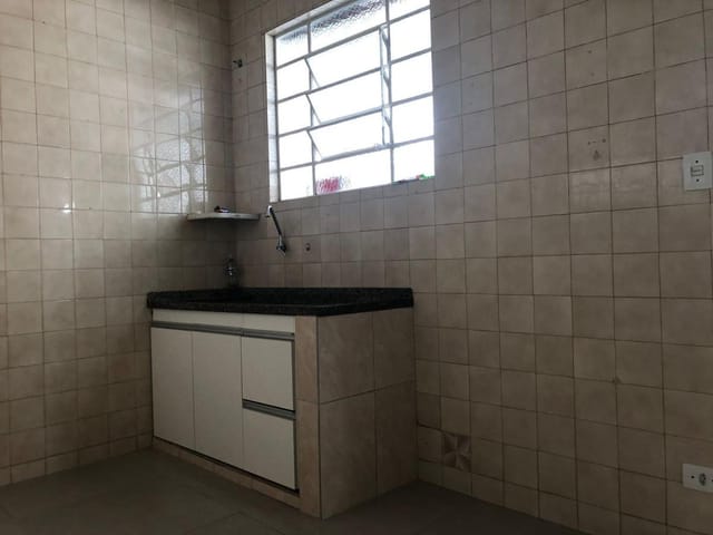 Casa com 125m² 2 quartos e 1 banheiro, à venda, no bairro Jardim dos Estados em Taubaté
