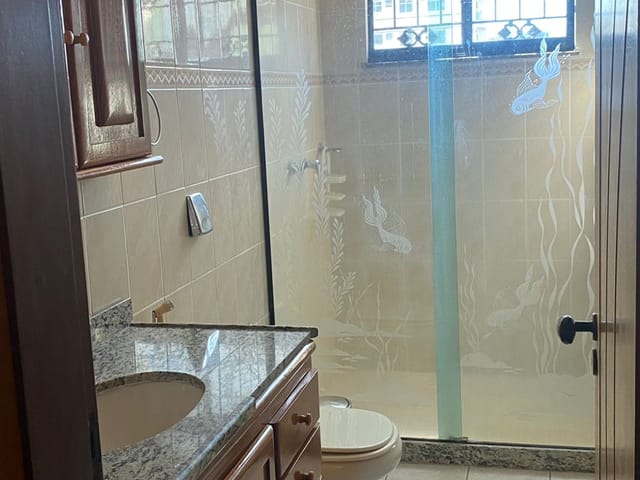 Casa com 305m² 3 quartos e 2 banheiros, à venda, no bairro Vila Valqueire em Rio de Janeiro