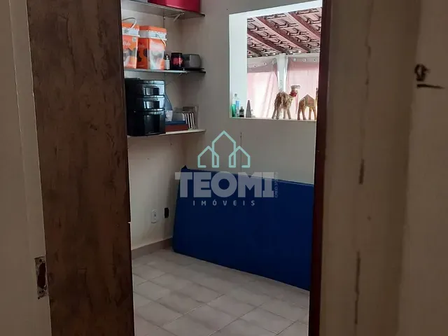 Casa com 480m² 3 quartos e 1 banheiro, à venda, no bairro Jardim das Nações em Taubaté